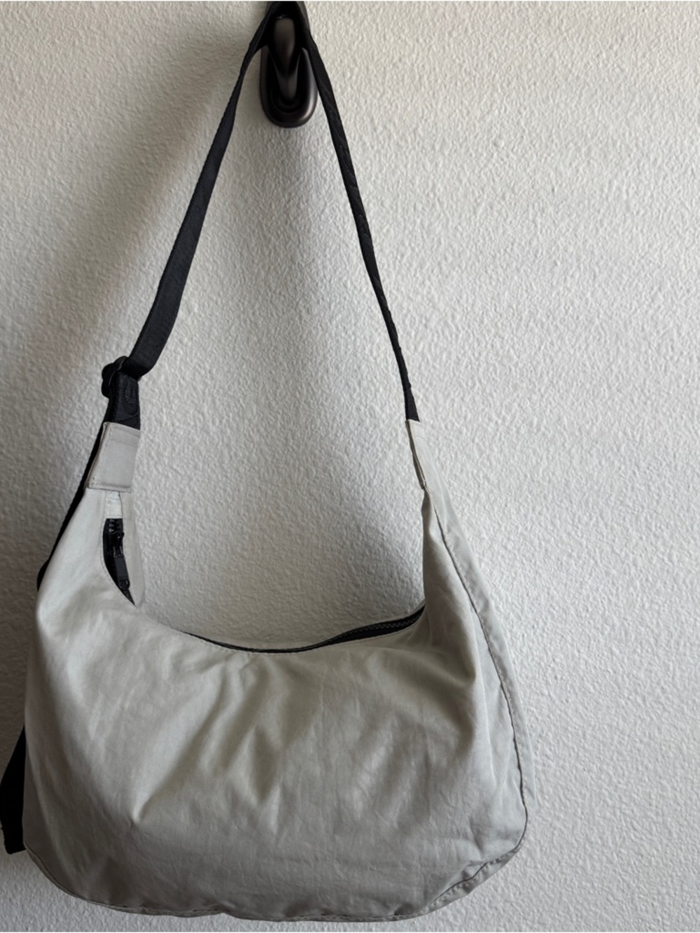 BAGGU Grey Medium Nylon Crescent Shoulder Bag